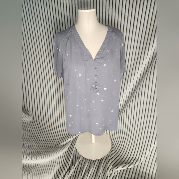 Torrid Georgette Button PlacketBlouse Size 00 (Out of Stock online) - Picture 5 of 15